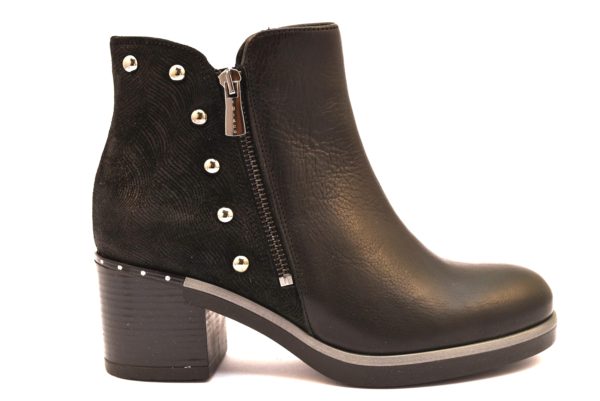 IGIeCO 2189700 NERO Tronchetto Stivalino Invernale Borchie Cerniera Tacco Medio Donna tronchetti stivali Collezione autunno inverno 2018 19 borchie